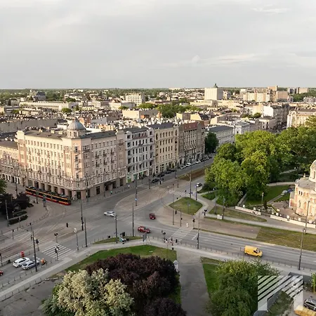 Polonia Ii By Lookap Klimatyzacja شقة